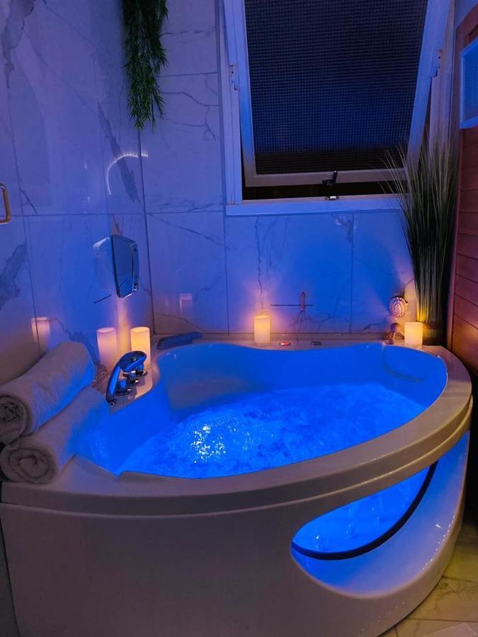 Votre Escale Boule D Or Sauna & Spa Niort Exterior foto