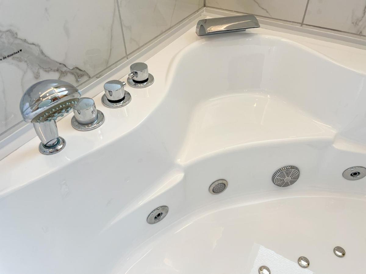 Votre Escale Boule D Or Sauna & Spa Niort Exterior foto